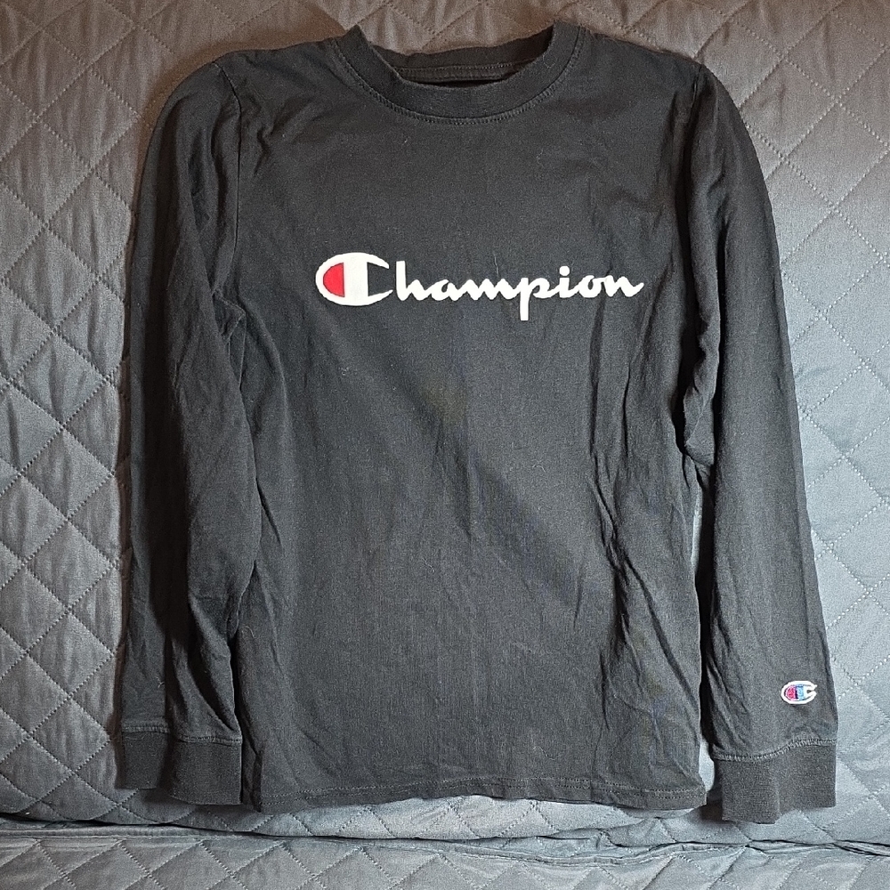 Champion Black Crewneck Long Sleeve boys Tee sz Large